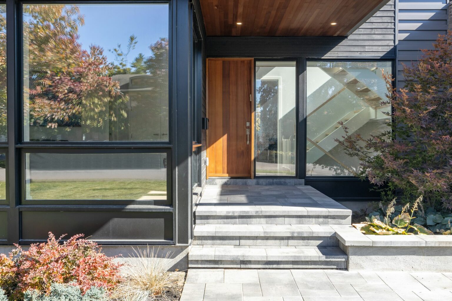 Security Intercom Systems for Los Angeles Properties (2025 Edition) Modern building entrance with glass doors
